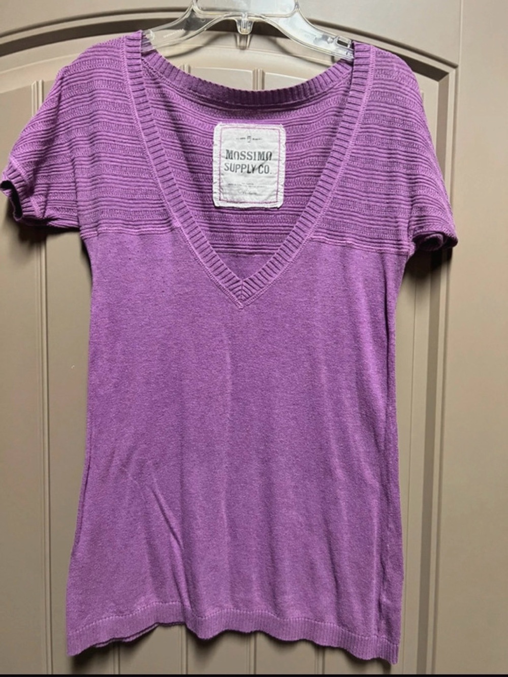 Mossimo Purple Textured V-Neck Top Women’s Medium 100% Cotton
